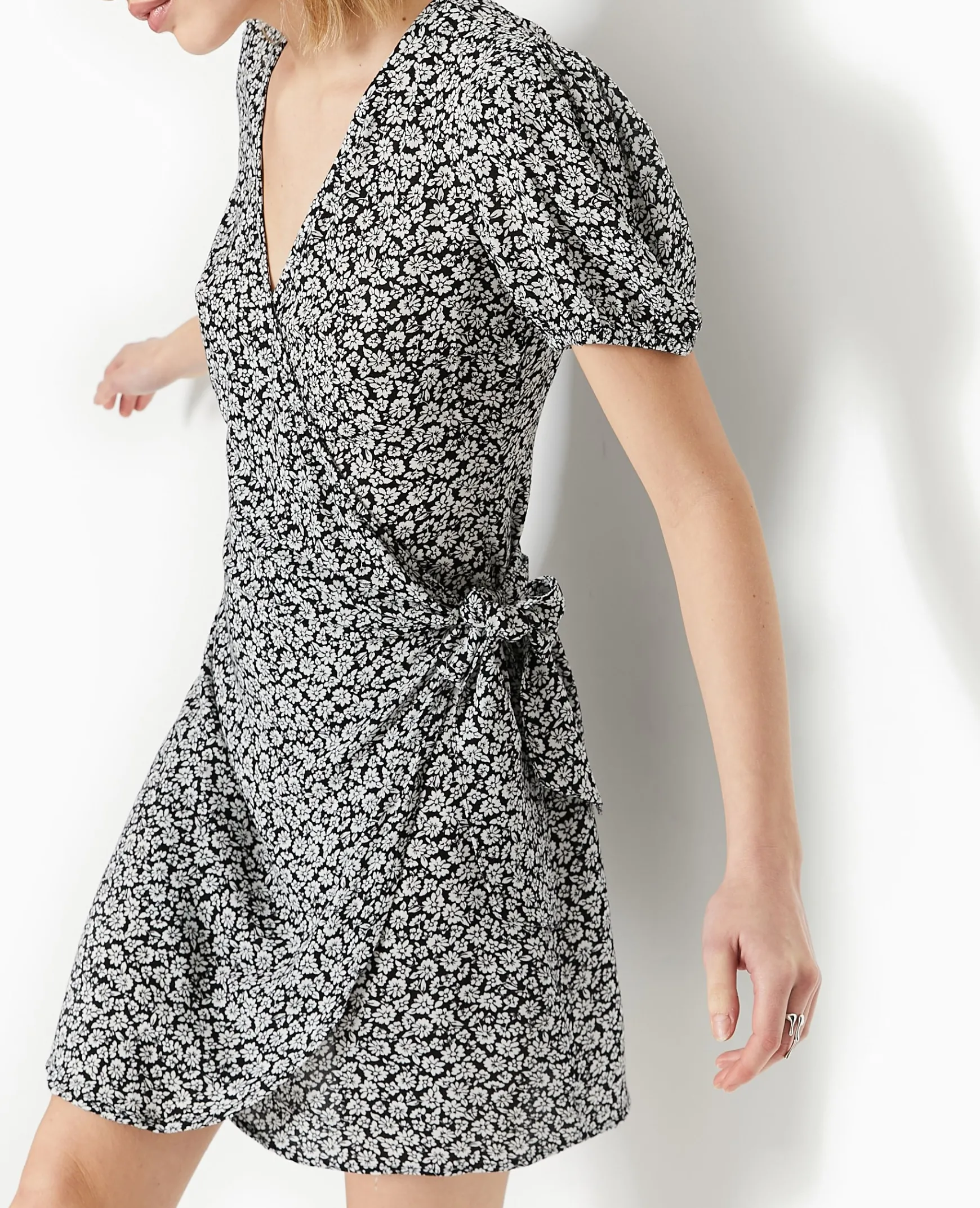 Pimkie Robe^Robe Courte Encolure Cache-cœur Motif Fleurs -